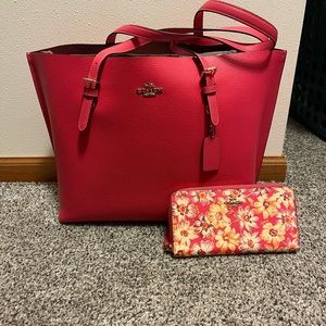Large Coach hand bag with matching wallet